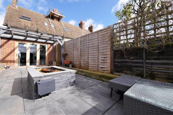 REAR GARDEN PATIO