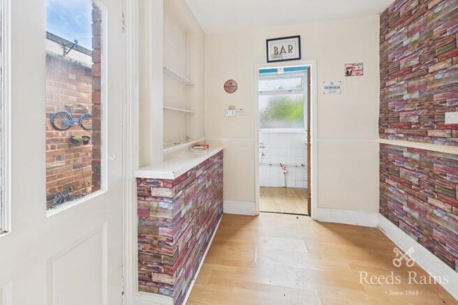 3 bed Terraced to rent Image 7