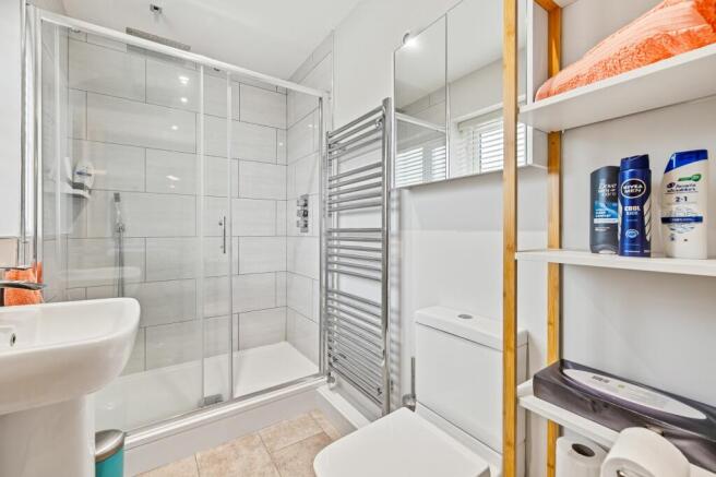 En-Suite 1