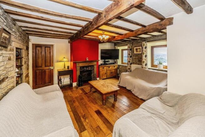 4 bed Detached for sale Image 4