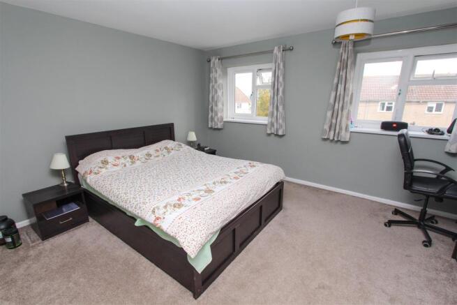 BED 1.jpg