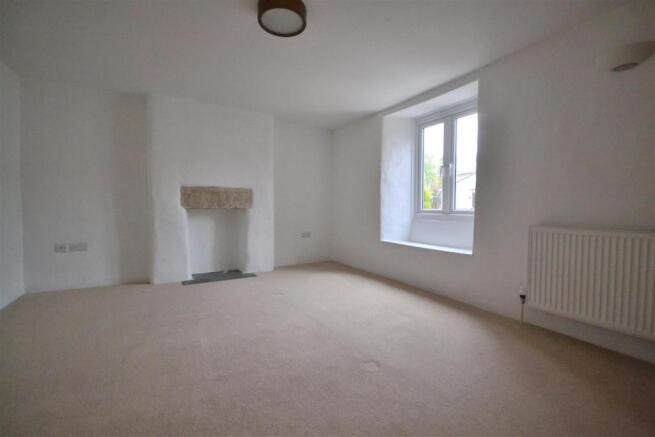 Sitting Room Bedroom 4 aspect.JPG