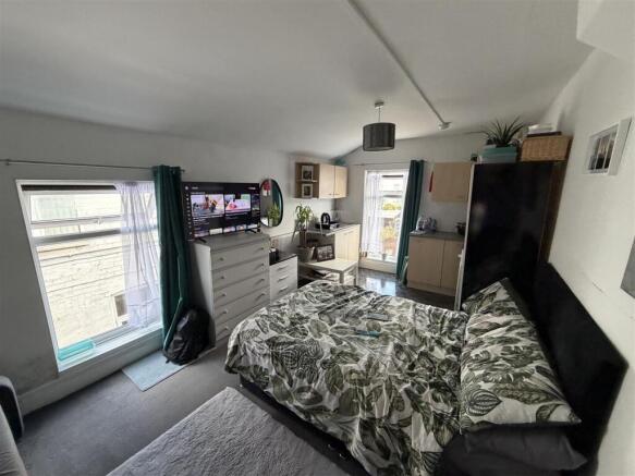 5 bed House Share for sale Image 7