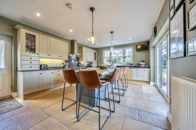 Kitchen / Breakfast Room