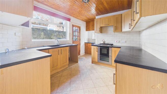 3 bed Terraced for sale Image 4