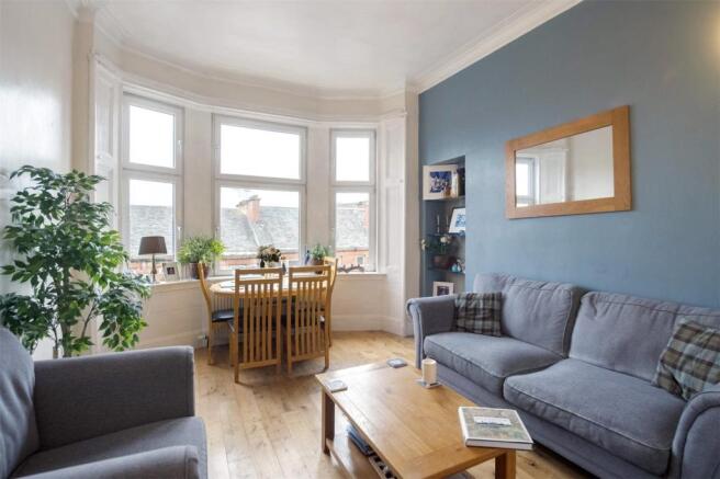 Living Room/Dining