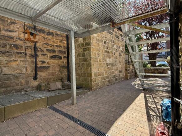 2 bed Flat to rent Image 9
