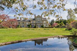2, St Leonards Park House, St Leonards Park, Horsham RH13 6EG
