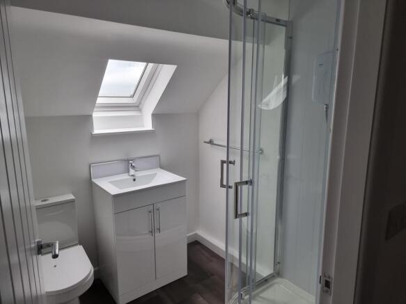 Bathroom suite