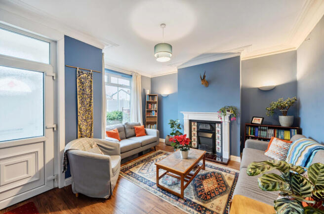 1393446-10-694a8f...