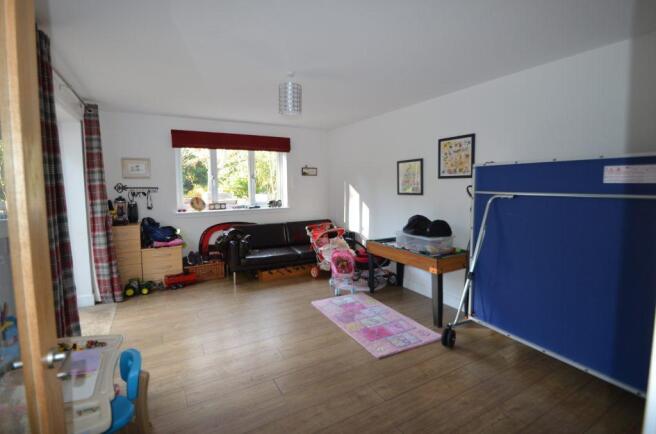 Photo 35
