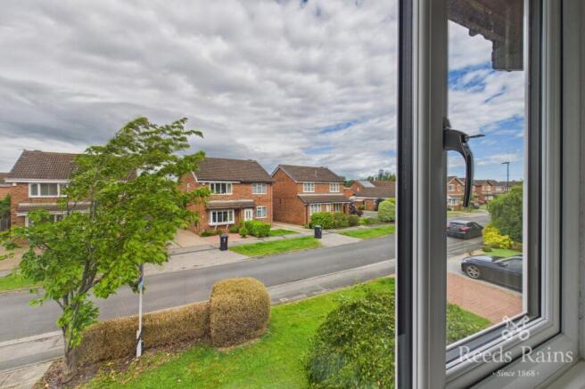 3 bed Detached for sale Image 11