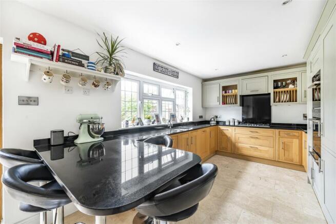 Harvey Road - Kitchen (2).jpg