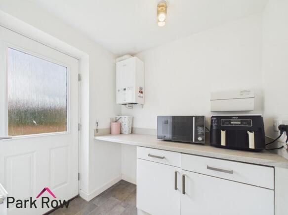 4 bed Detached for sale Image 12
