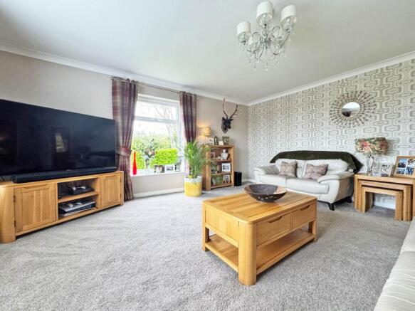 4 bed Detached for sale Image 5