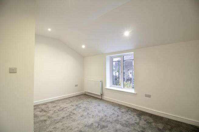 2 bed Town House to rent Image 9
