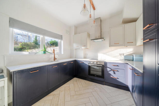 1410632-10-69943b...