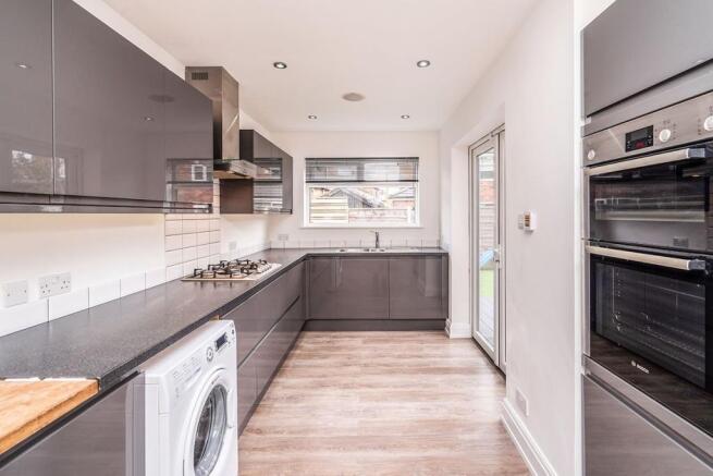 Kitchen / Dining Roo
