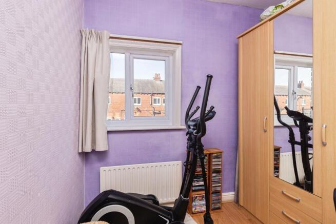3 bed Terraced for sale Image 8