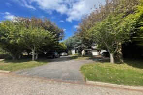 5, West Ridings, Littlehampton BN16 2TD