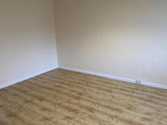 Living Room 2.jpg