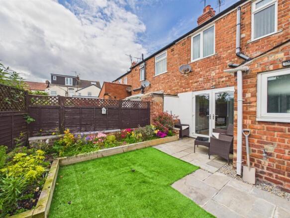 2 bed Semi-Detached for sale Image 10