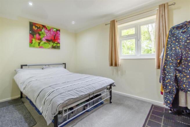 8466516-interior08.jpg