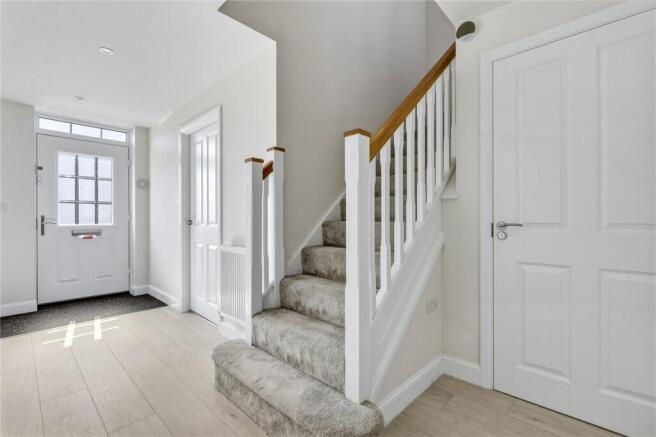 4 bed Detached for sale Image 9