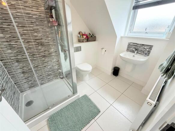 4 bed Town House for sale Image 11