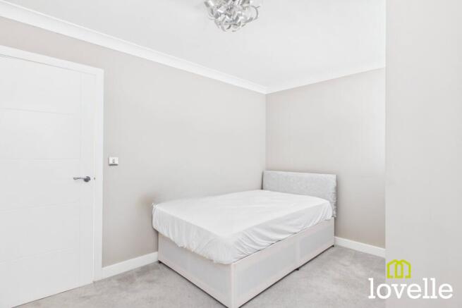 2 bed Flat for sale Image 8