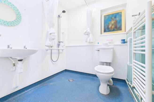 Wet Room.jpg