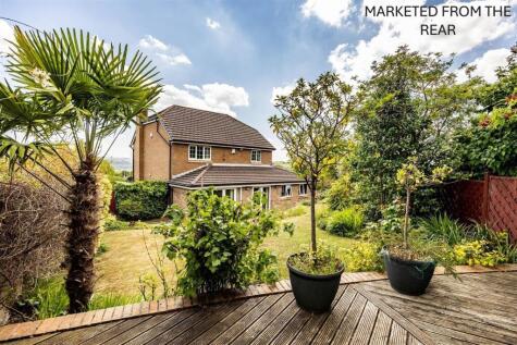 Redwood Drive, Bradley, Huddersfield