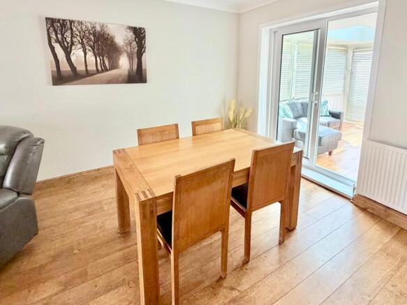 3 bed Semi-Detached for sale Image 8