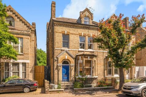 Werter Road,
East Putney, SW15