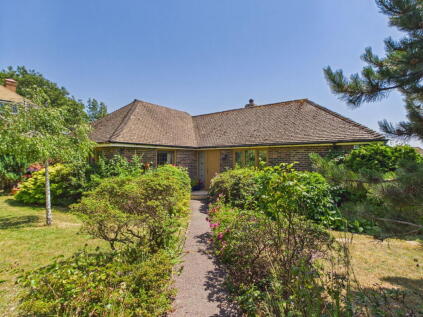 Woodland Avenue, High Salvington, Worthing BN13 3AF