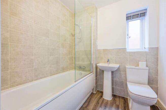 Family Bathroom:
