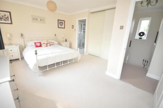 BEDROOM 1