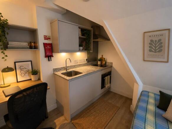 dressed kitchen.jpg