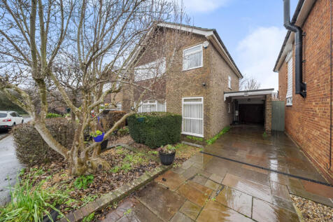 Thornbury, Harpenden, AL5