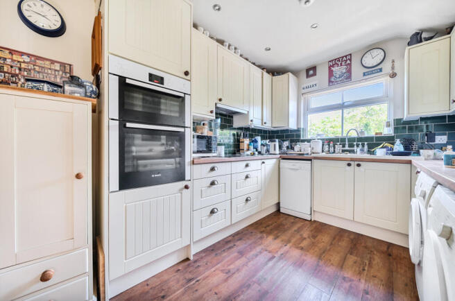 1312695-5-685ed21...