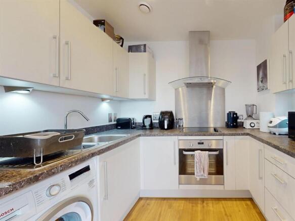 Big Fitted Kitchen for sale at gallions reach, E16