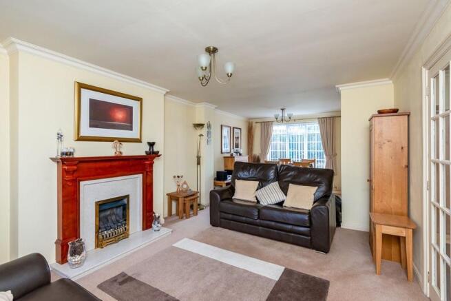 Lounge / Dining Room