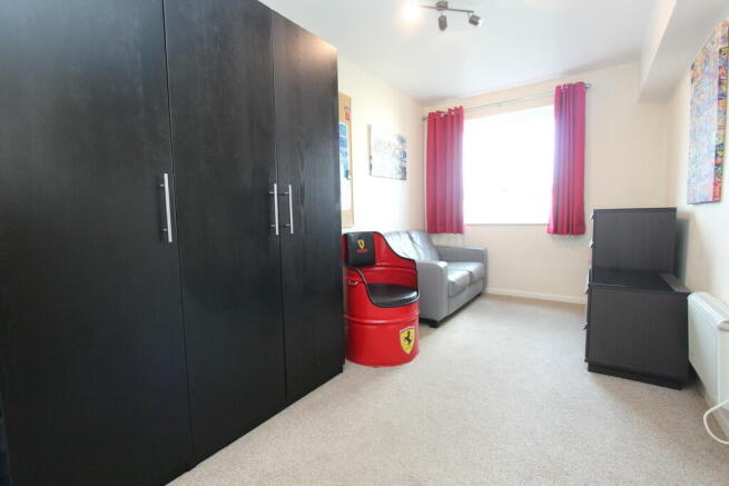 Photo 9