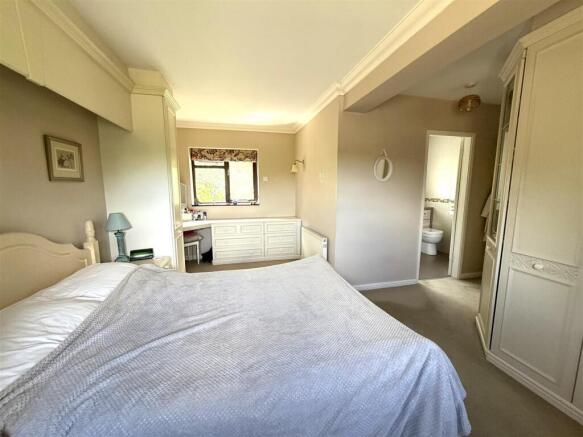 6 the pingle bed e.jpeg