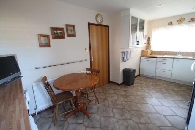 Kitchen/Breakf...