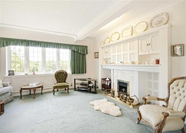 SEPARATE LOUNGE