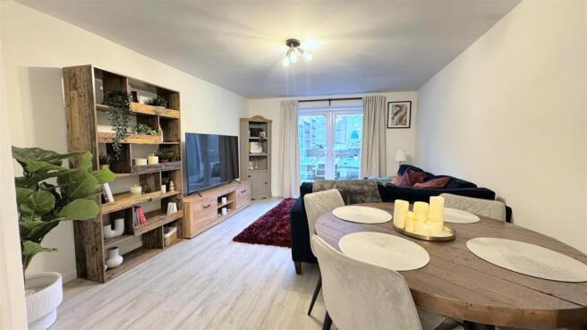 OPEN PLAN LIVING DINING KITCHEN