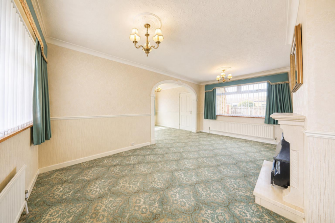 3 bed Semi-Detached Bungalow for sale Image 9