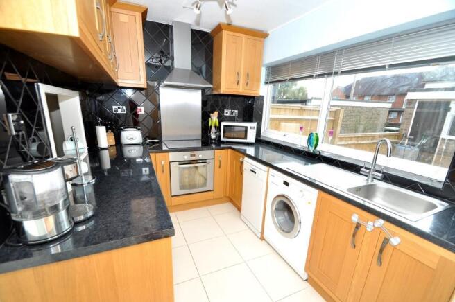 2. Kitchen.JPG