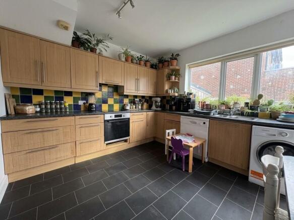 Devonshire Road, Mill Hill, NW7 photo 4
